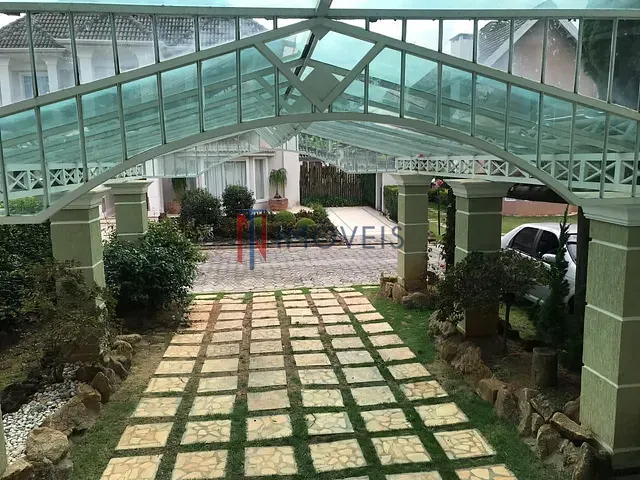 Casa com 642m² 4 quartos e 2 banheiros, à venda, no bairro Atibaia Jardim em Atibaia
