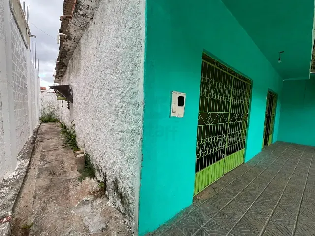 Casa 2 quartos e 1 banheiro, à venda, no bairro Perpétuo Socorro em Paulo Afonso