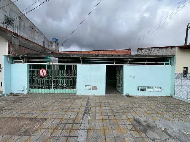 Casa 2 quartos e 1 banheiro, à venda, no bairro Perpétuo Socorro em Paulo Afonso