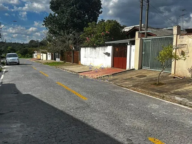 Casa 4 quartos e 3 banheiros, à venda, no bairro Costeira em Araucária