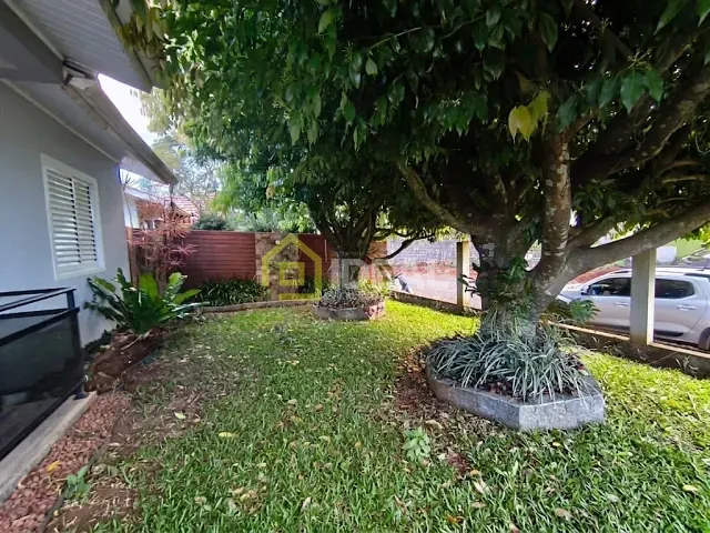 Casa com 180m² 3 quartos e 3 banheiros, para alugar, no bairro Primavera em Concórdia