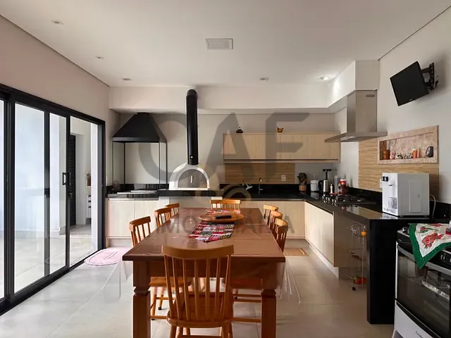 Casa com 450m² 4 quartos e 5 banheiros, à venda, no bairro Condomínio Nova Holanda em Holambra