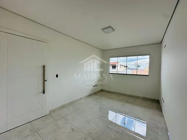 Casa com 200m² 2 quartos e 2 banheiros, à venda, no bairro Cruzeiro em São José dos Pinhais