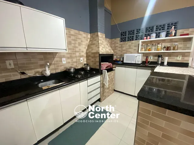 Casa com 374m² 4 quartos e 2 banheiros, à venda, no bairro Pinheiros em Balneário Barra do Sul