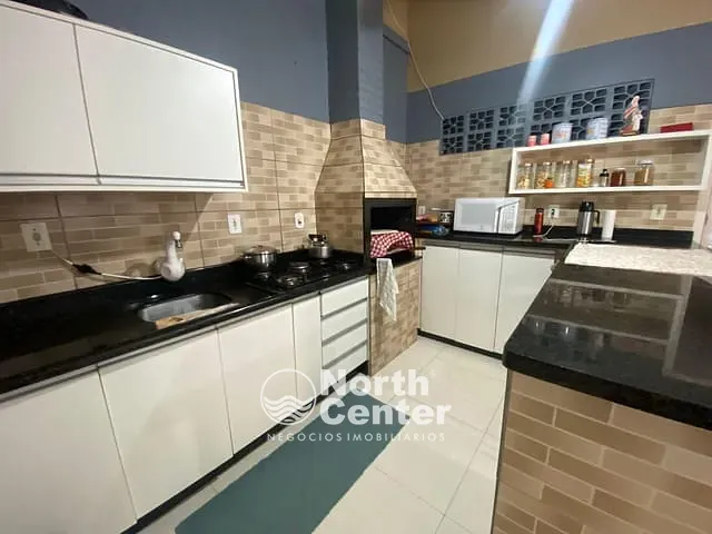Casa com 374m² 4 quartos e 2 banheiros, à venda, no bairro Pinheiros em Balneário Barra do Sul