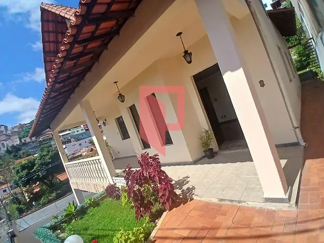 Casa com 390m² 4 quartos e 3 banheiros, à venda, no bairro Caiçaras em Belo Horizonte