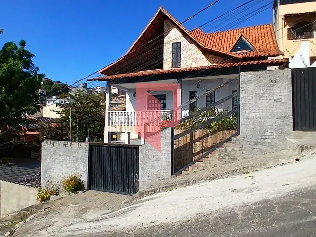 Casa com 390m² 4 quartos e 3 banheiros, à venda, no bairro Caiçaras em Belo Horizonte