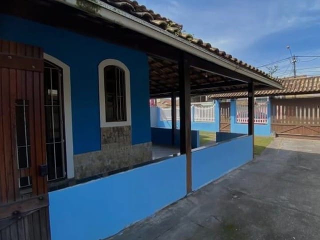 Casa 3 quartos e 2 banheiros, à venda, no bairro Serramar em Rio das Ostras