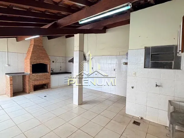 Casa com 210m² 3 quartos e 2 banheiros, à venda, no bairro Jardim Claret em Rio Claro