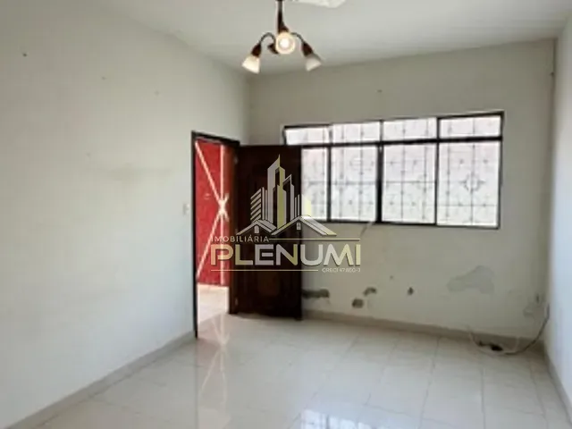 Casa com 210m² 3 quartos e 2 banheiros, à venda, no bairro Jardim Claret em Rio Claro
