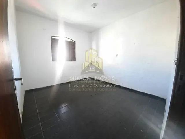 Casa com 250m² 4 quartos e 1 banheiro, à venda, no bairro Lagoa (Justinopolis) em Ribeirao Das Neves