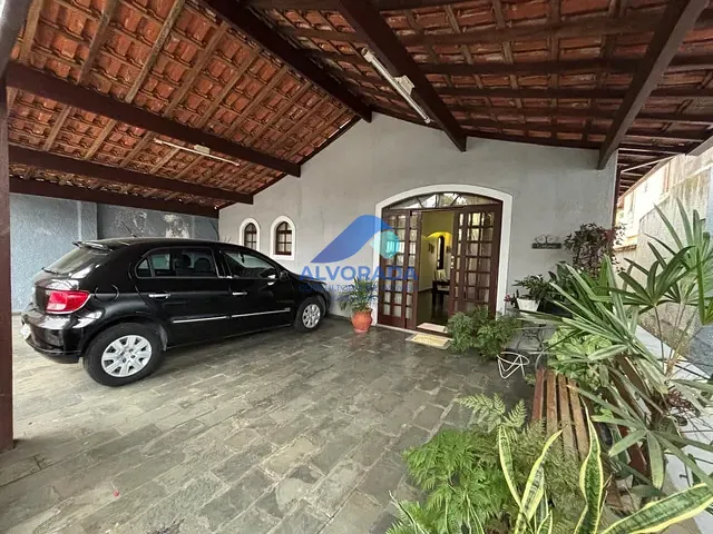 Casa com 250m² 3 quartos e 2 banheiros, à venda, no bairro Jardim Alvorada em São José dos Campos