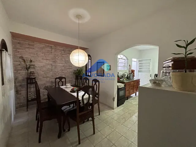 Casa com 250m² 3 quartos e 2 banheiros, à venda, no bairro Jardim Alvorada em São José dos Campos