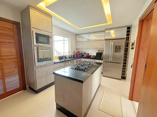 Casa com 280m² 5 quartos e 5 banheiros, à venda, no bairro Recreio dos Bandeirantes em Rio de Janeiro