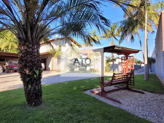 Casa com 1800m² 3 quartos e 1 banheiro, à venda, no bairro XV de Novembro em Tijucas