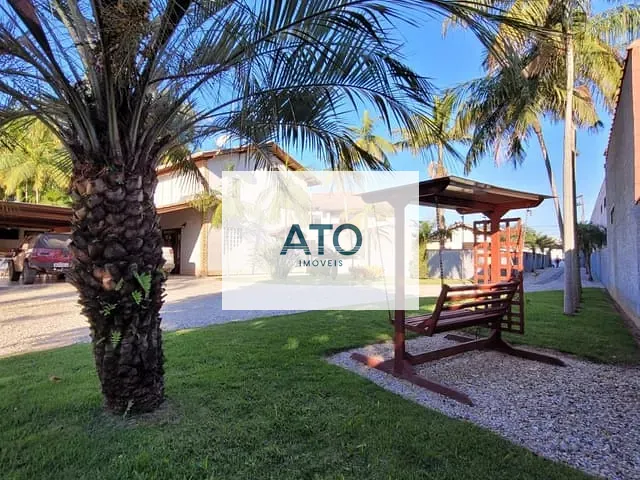 Casa com 1800m² 3 quartos e 1 banheiro, à venda, no bairro XV de Novembro em Tijucas