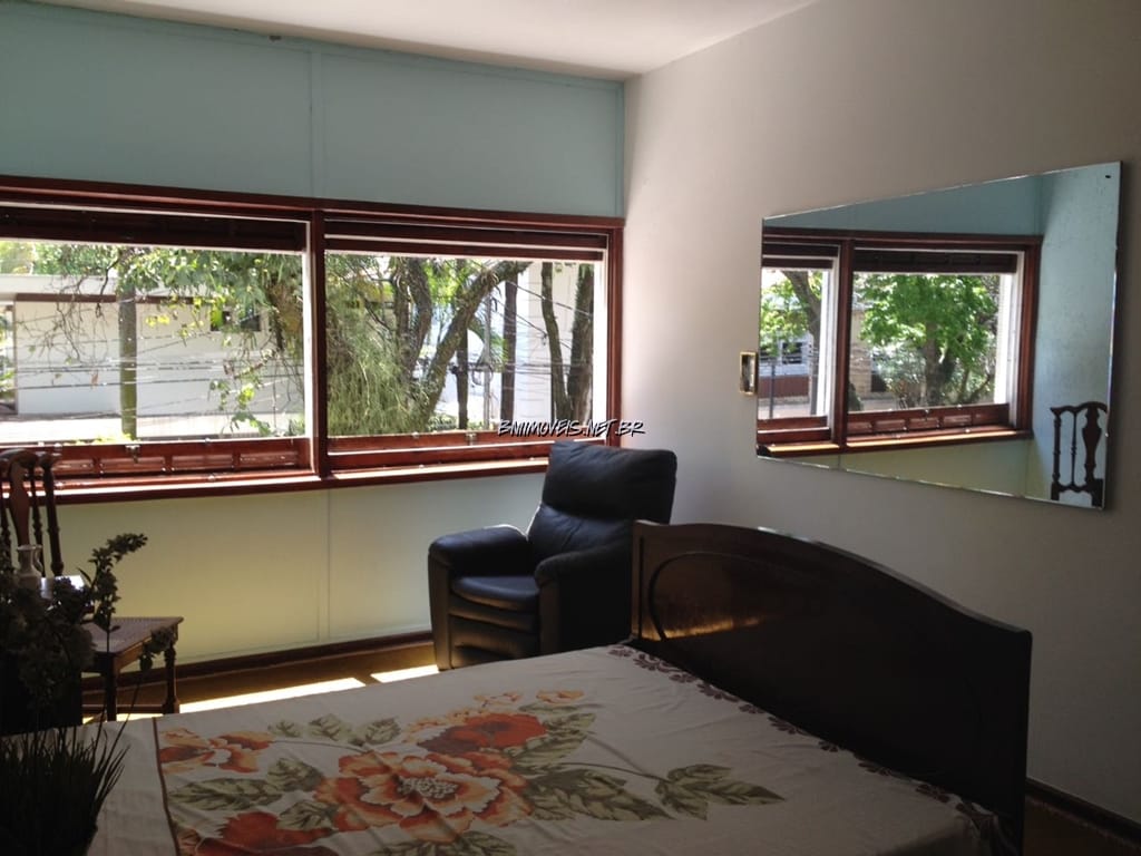 Casa, 4 quartos, 262 m² - Foto 1