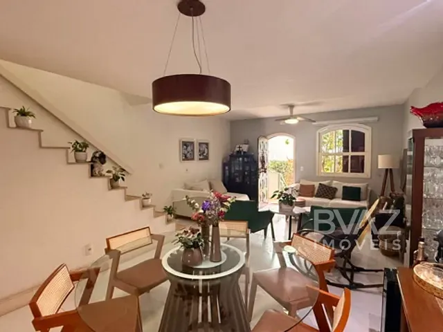 Casa com 216m² 3 quartos e 3 banheiros, à venda, no bairro Braga em Cabo Frio
