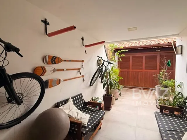 Casa com 216m² 3 quartos e 3 banheiros, à venda, no bairro Braga em Cabo Frio