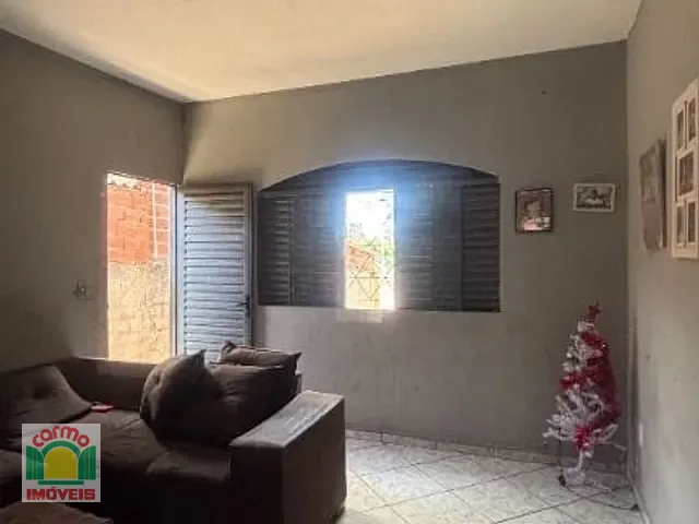 Casa com 300m² 3 quartos e 1 banheiro, à venda, no bairro Setor Sul em Anápolis