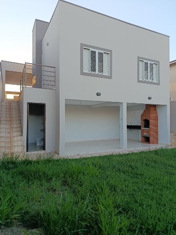Casa com 275m² 3 quartos e 2 banheiros, à venda, no bairro Jardim Itália em São Pedro