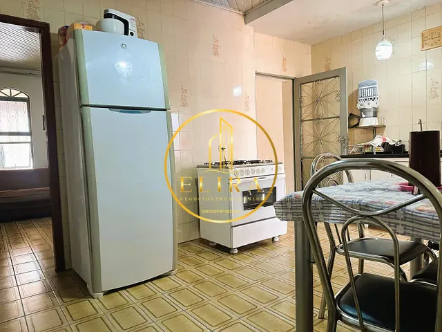 Casa com 150m² 2 quartos e 1 banheiro, à venda, no bairro Vila Molon em Americana