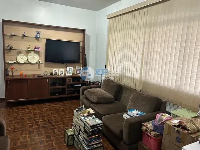 Casa com 309m² 5 quartos e 2 banheiros, à venda, no bairro Boa Vista em Londrina