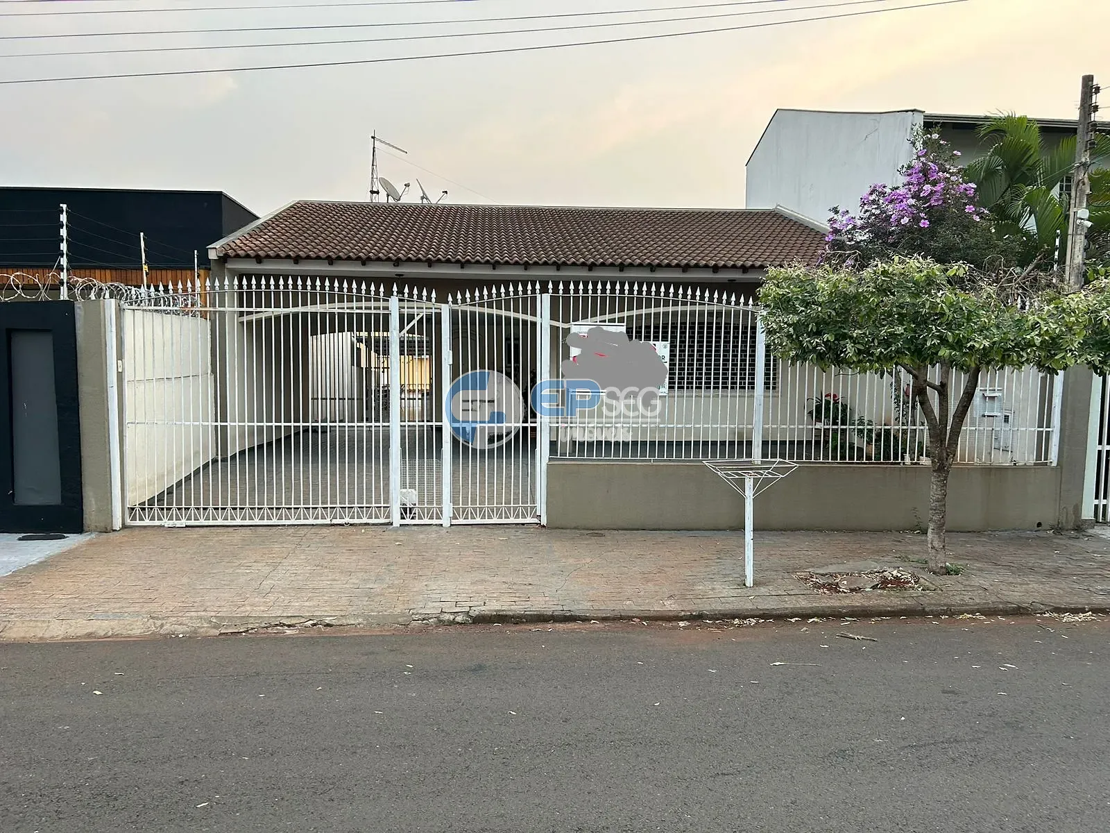 Casa, 5 quartos, 321 m² - Foto 1