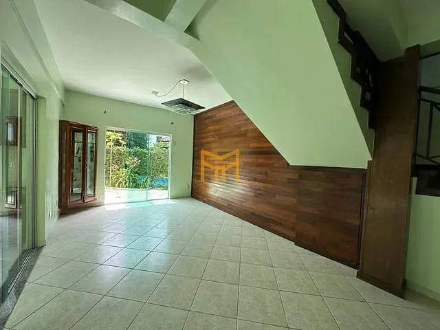 Casa 5 quartos e 6 banheiros, à venda, no bairro Parque Verde em Belém