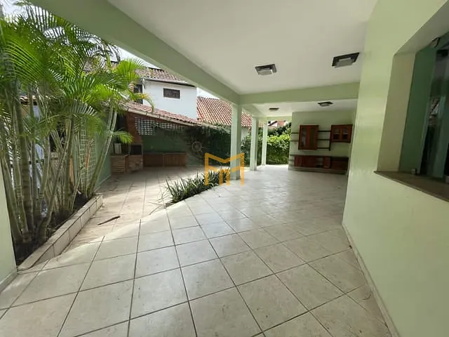 Casa 5 quartos e 6 banheiros, à venda, no bairro Parque Verde em Belém