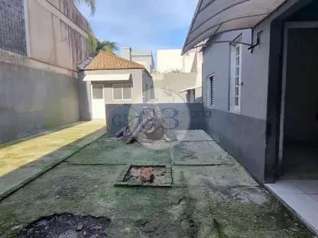 Casa 3 quartos e 2 banheiros, à venda ou para alugar, no bairro Centro em Pelotas