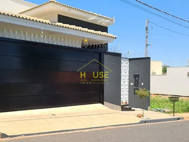 Casa à venda, no bairro Jardim Residencial Eulália em Votuporanga
