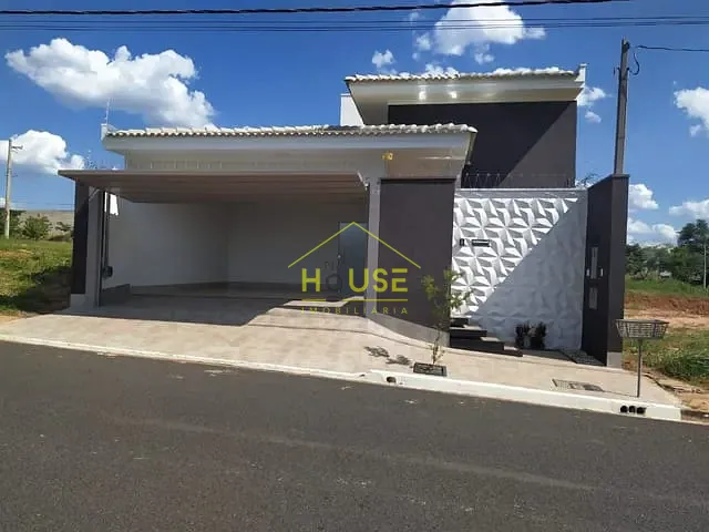 Casa à venda, no bairro Jardim Residencial Eulália em Votuporanga