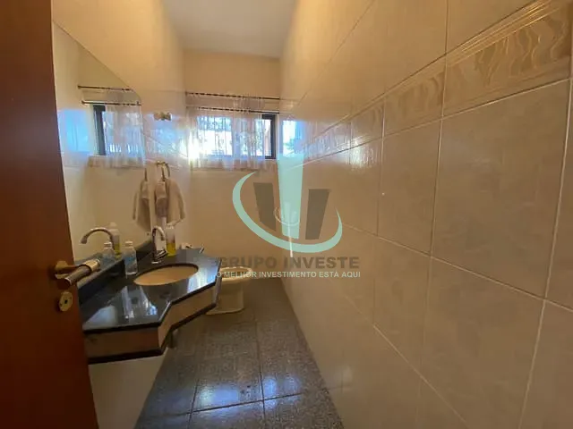 Sobrado com 409m² 5 quartos e 7 banheiros, à venda ou para alugar, no bairro CENTRO em ARARAQUARA