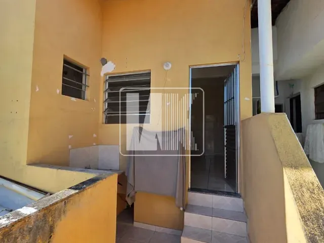 Casa com 35m² 1 quarto e 1 banheiro, para alugar, no bairro Vila Palmares em Santo André