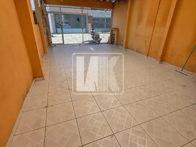 Casa com 35m² 1 quarto e 1 banheiro, para alugar, no bairro Vila Palmares em Santo André