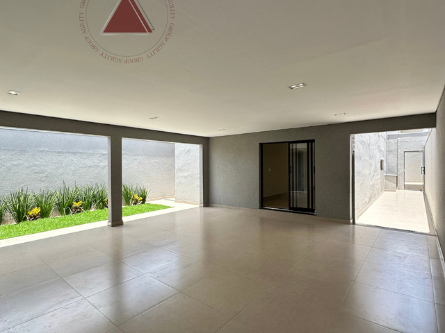 Casa com 250m² 3 quartos e 3 banheiros, à venda, no bairro Jardim Lima em Franca