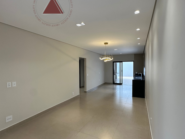 Casa com 250m² 3 quartos e 3 banheiros, à venda, no bairro Jardim Lima em Franca