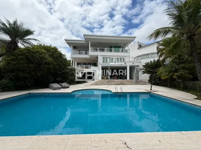 Casa 4 quartos e 7 banheiros, à venda ou para alugar, no bairro Tamboré em Santana de Parnaíba