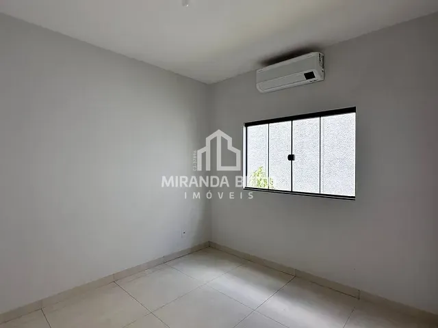 Casa 3 quartos e 2 banheiros, à venda, no bairro Condomínio das Esmeraldas em Goiânia