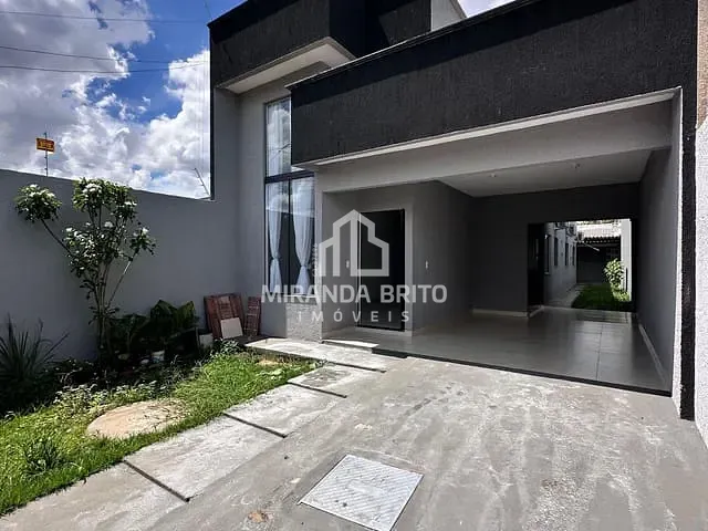 Casa 3 quartos e 2 banheiros, à venda, no bairro Condomínio das Esmeraldas em Goiânia