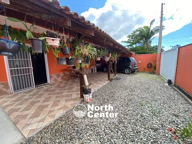 Casa com 372m² 2 quartos e 1 banheiro, à venda, no bairro Costeira em Balneário Barra do Sul