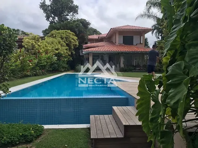 Casa com 2118m² 5 quartos e 5 banheiros, à venda, no bairro Camburi em São Sebastião