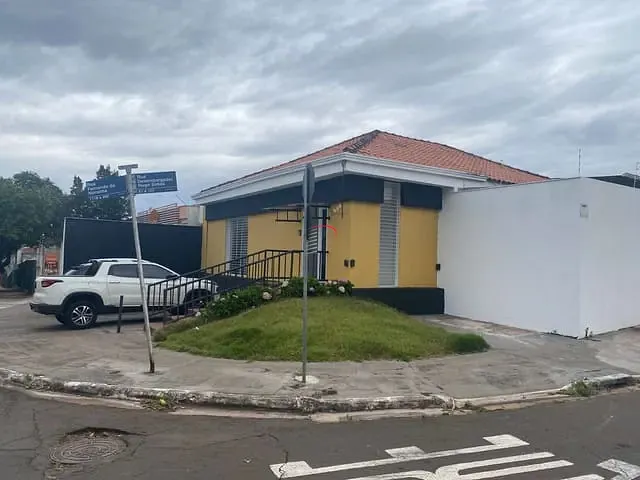 Casa com 430m², à venda, no bairro Centro em Londrina
