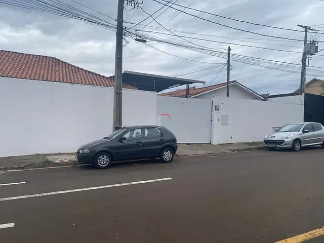 Casa com 430m², à venda, no bairro Centro em Londrina