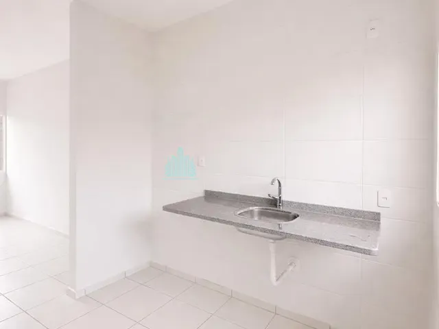 Casa 2 quartos e 1 banheiro, para alugar, no bairro Loteamento Jardim Evelina Nour em Catalão