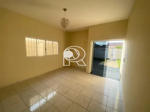Casa 3 quartos e 2 banheiros, à venda, no bairro Jardim Brasil em Registro