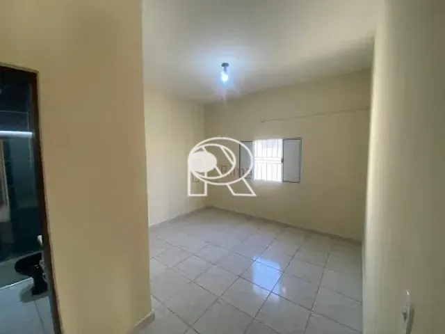 Casa 3 quartos e 2 banheiros, à venda, no bairro Jardim Brasil em Registro