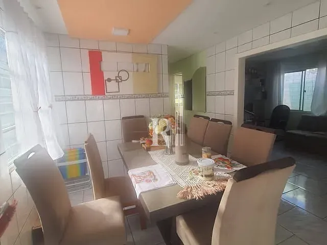 Casa 2 quartos e 2 banheiros, à venda, no bairro Areias em Tijucas