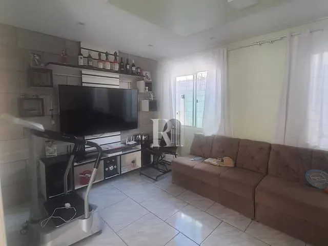 Casa 2 quartos e 2 banheiros, à venda, no bairro Areias em Tijucas